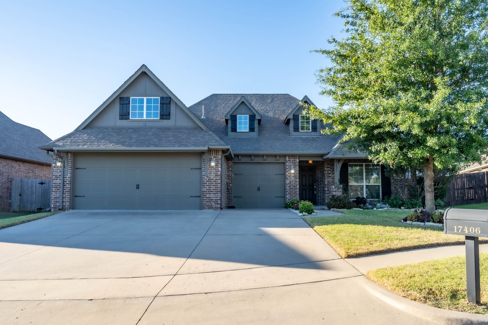 Tulsa House: 17406 E 45th St