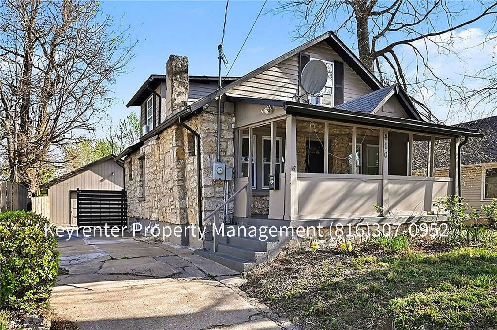 Independence House: 410 E Kansas Ave