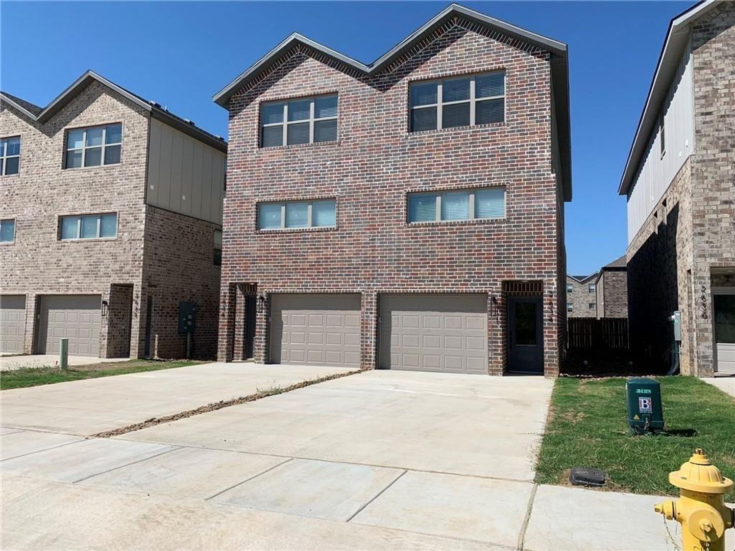Bentonville Apartment: 2703 SW Livingston Sq