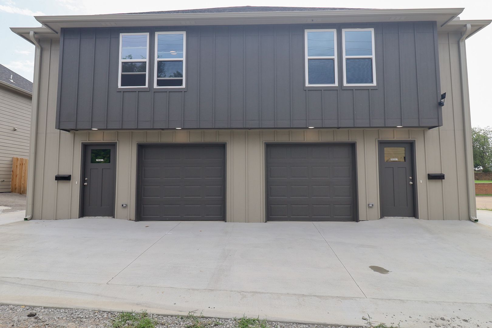 Sand Springs House: 216 N Cleveland Ave - A