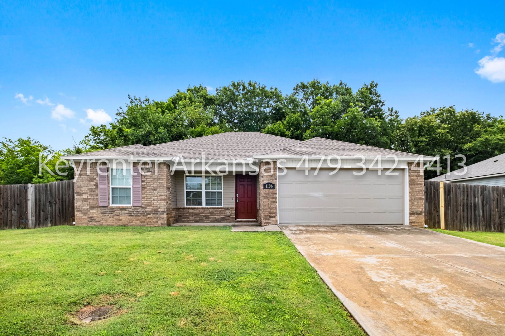 Fayetteville House: 1106 S. Spritz Dr.
