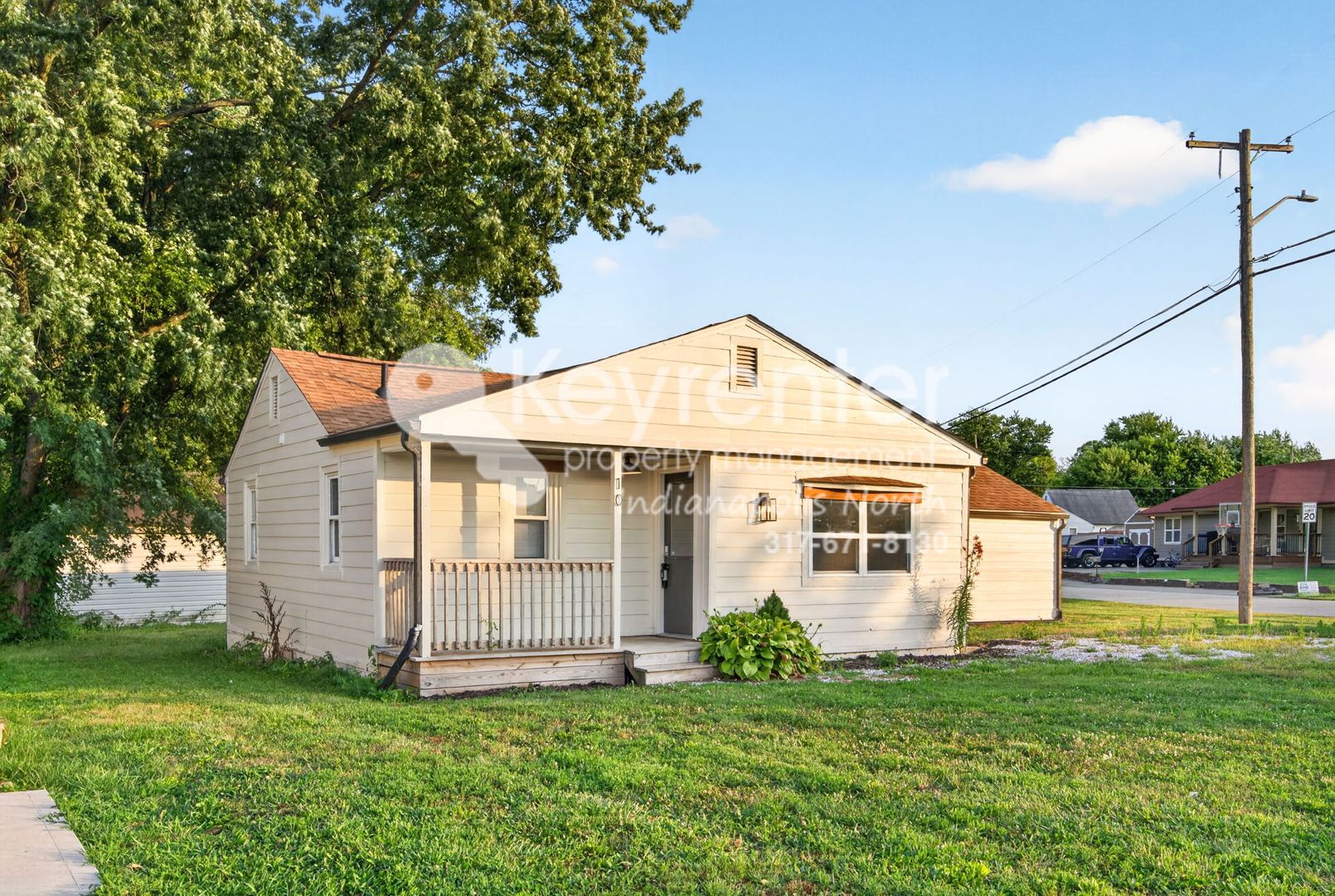 Plainfield House: 10 Locust Dr