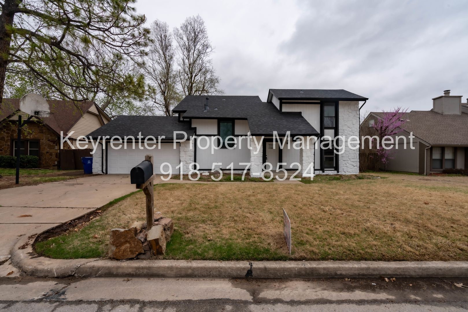 Broken Arrow House: 2608 W Fort Worth Pl