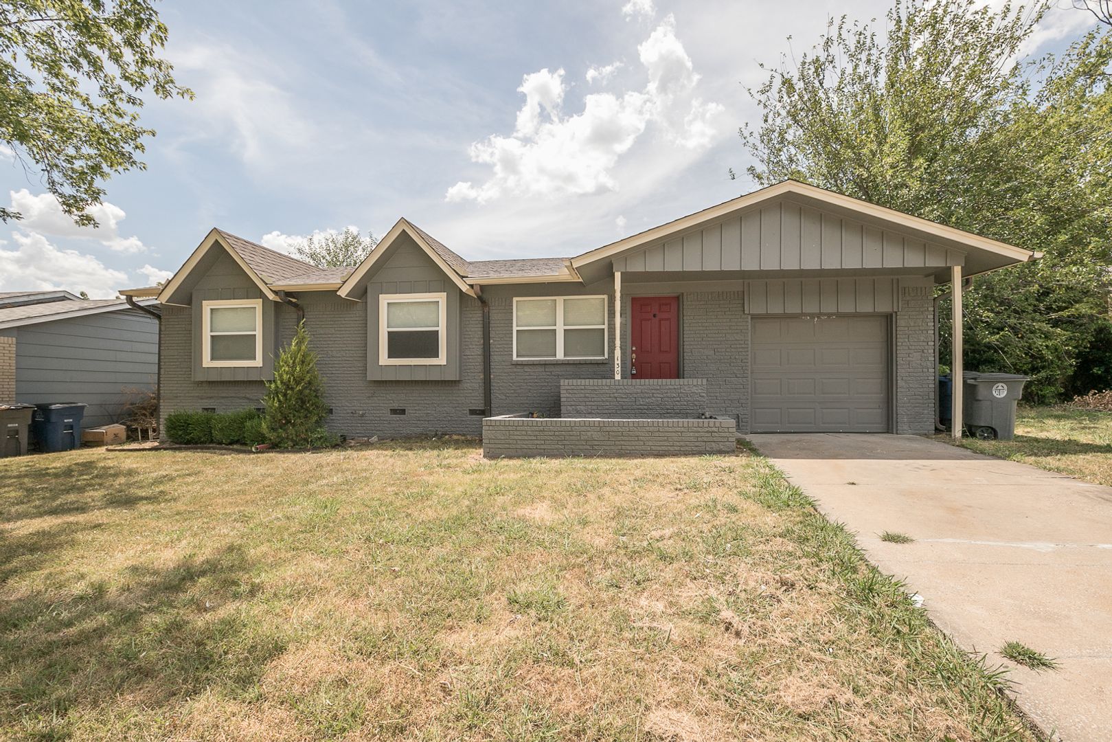 Tulsa House: 130 S 167th E Ave