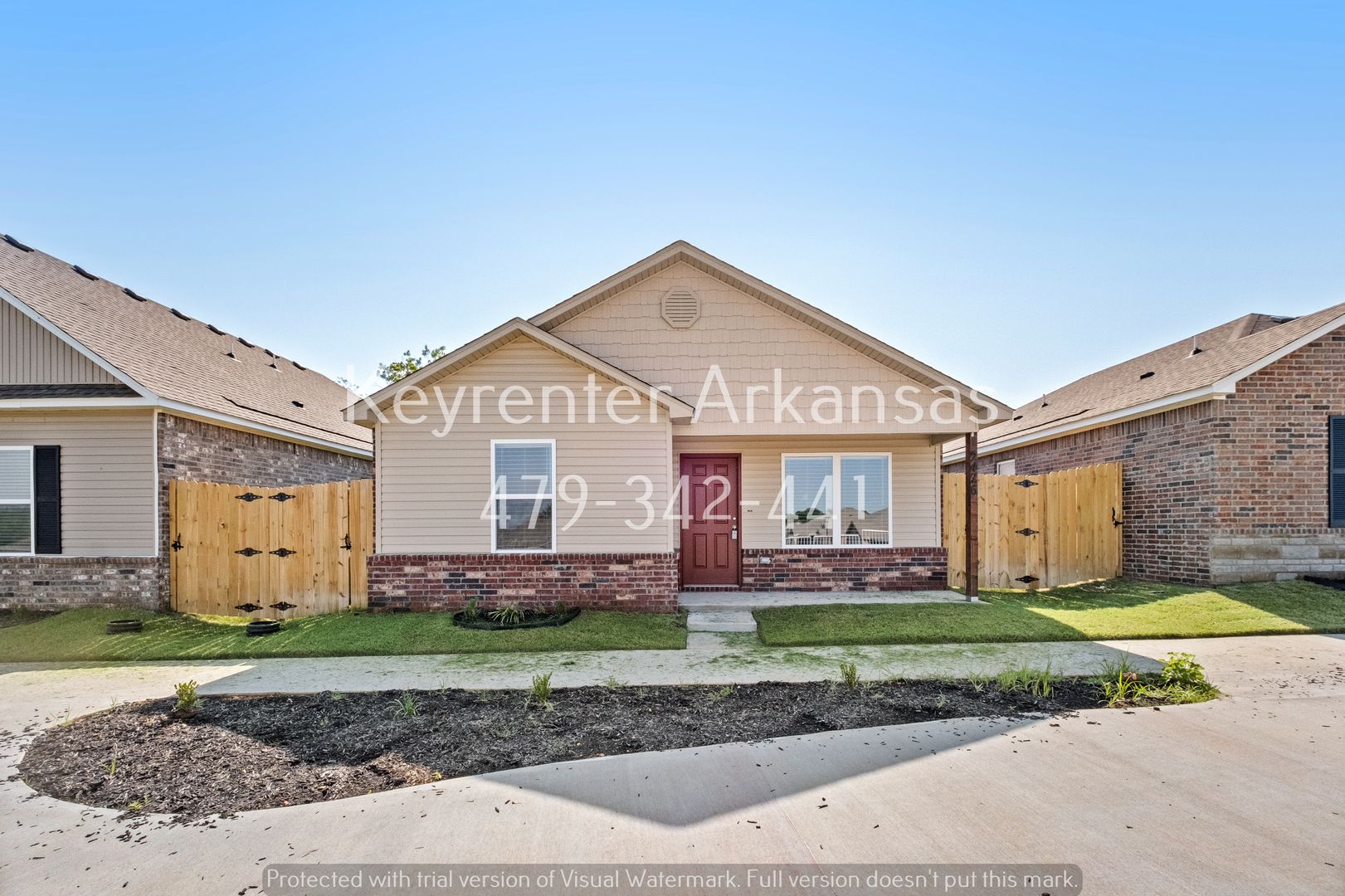 Fayetteville House: 2476 N Raven Ln