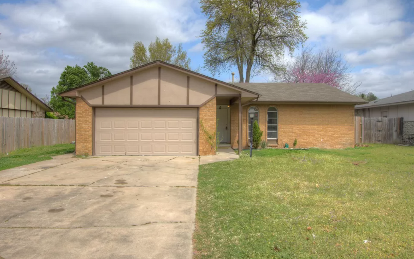 Tulsa House: 12639 E 33rd Ct