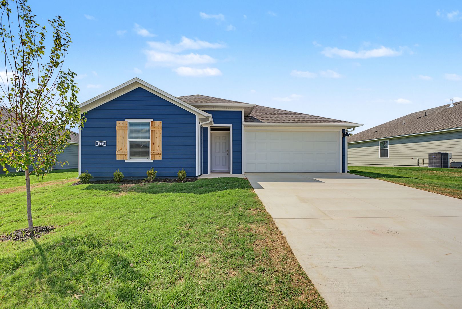 Prairie Grove House: 560 Riggs St