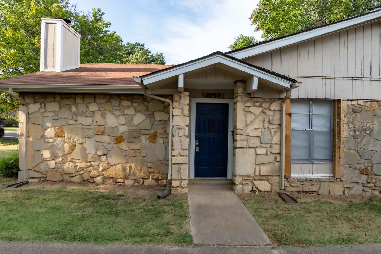 Tulsa Apartment: 3239 S Joplin Ave