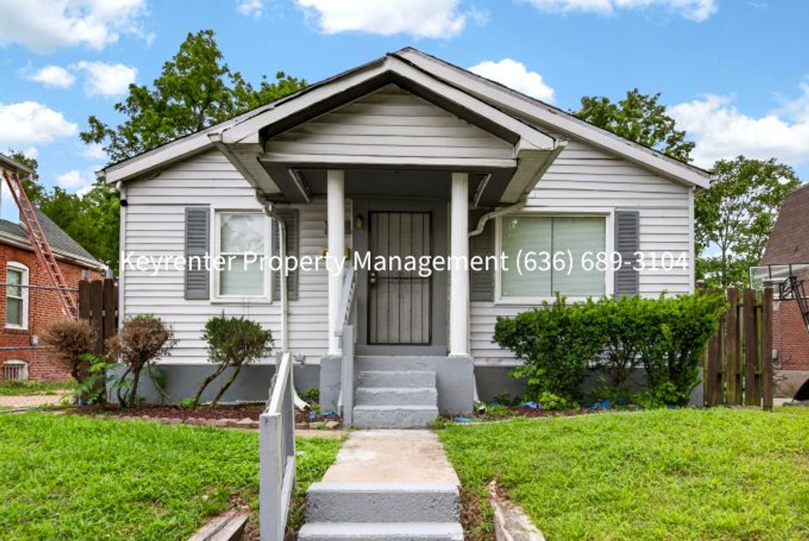 Saint Louis House: 5936 Theodore Ave