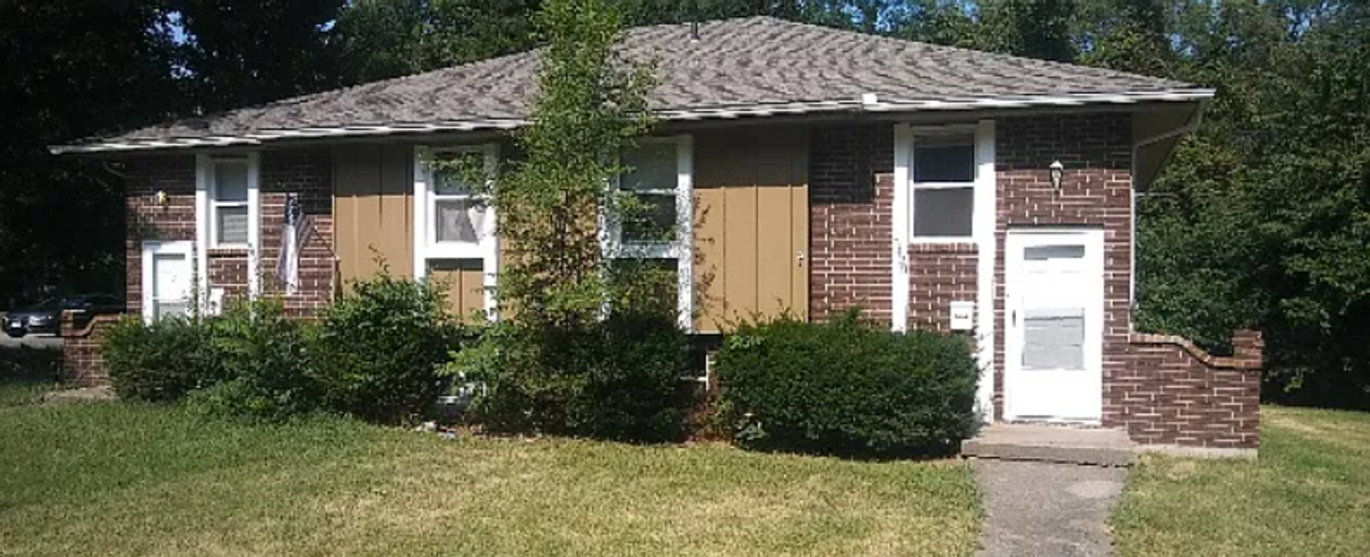 Raytown House: 5428 Ditzler Ave