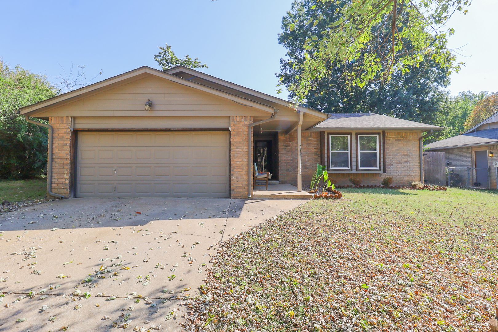 Broken Arrow House: 4517 S Cedar Ave