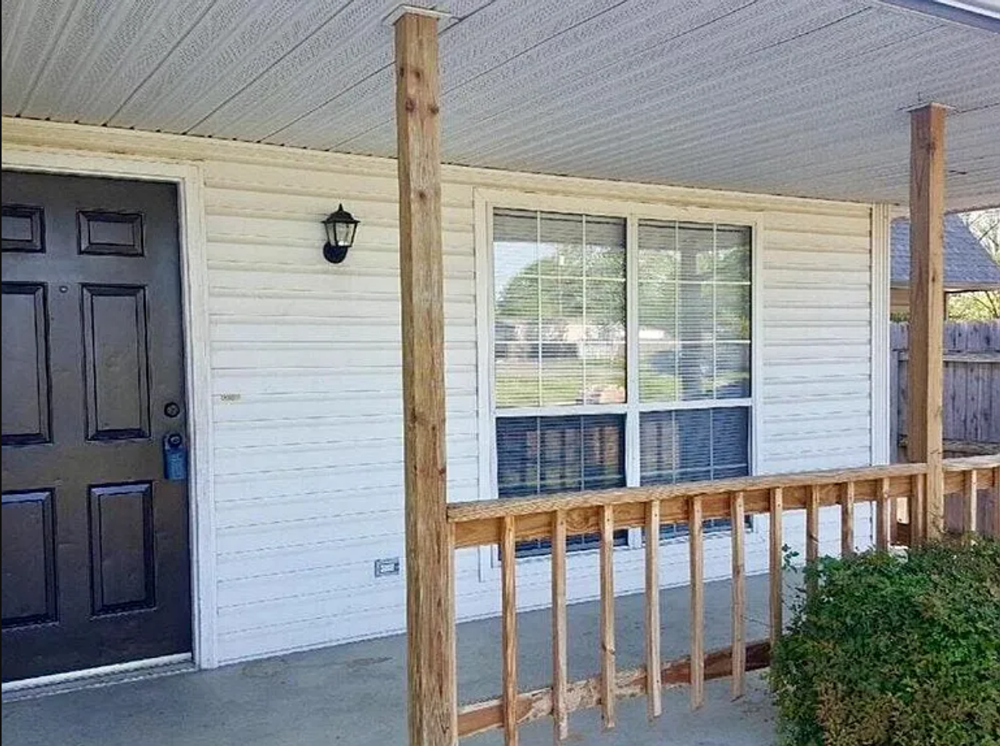 Claremore Apartment: 1307 N Willow Dr