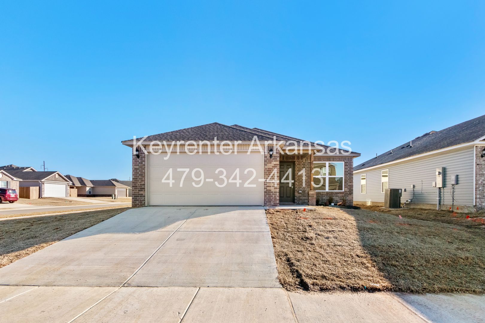 Fayetteville House: 846 E Sparrow Way