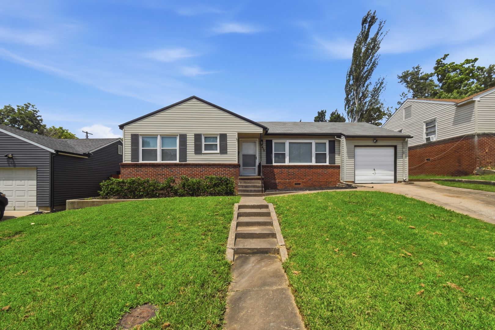 Tulsa House: 476 S 79th East Ave
