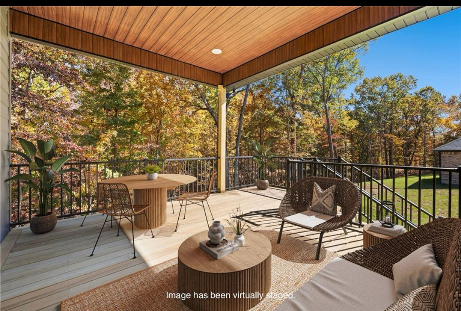 Fayetteville House: 2103 N Box Ave