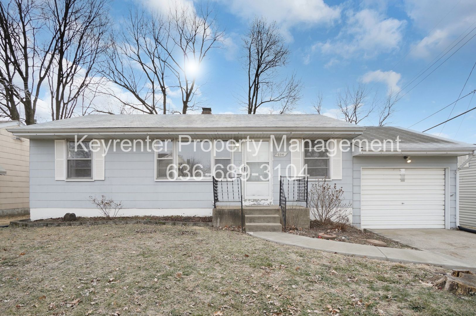 Saint Charles House: 236 S Cadillac Dr
