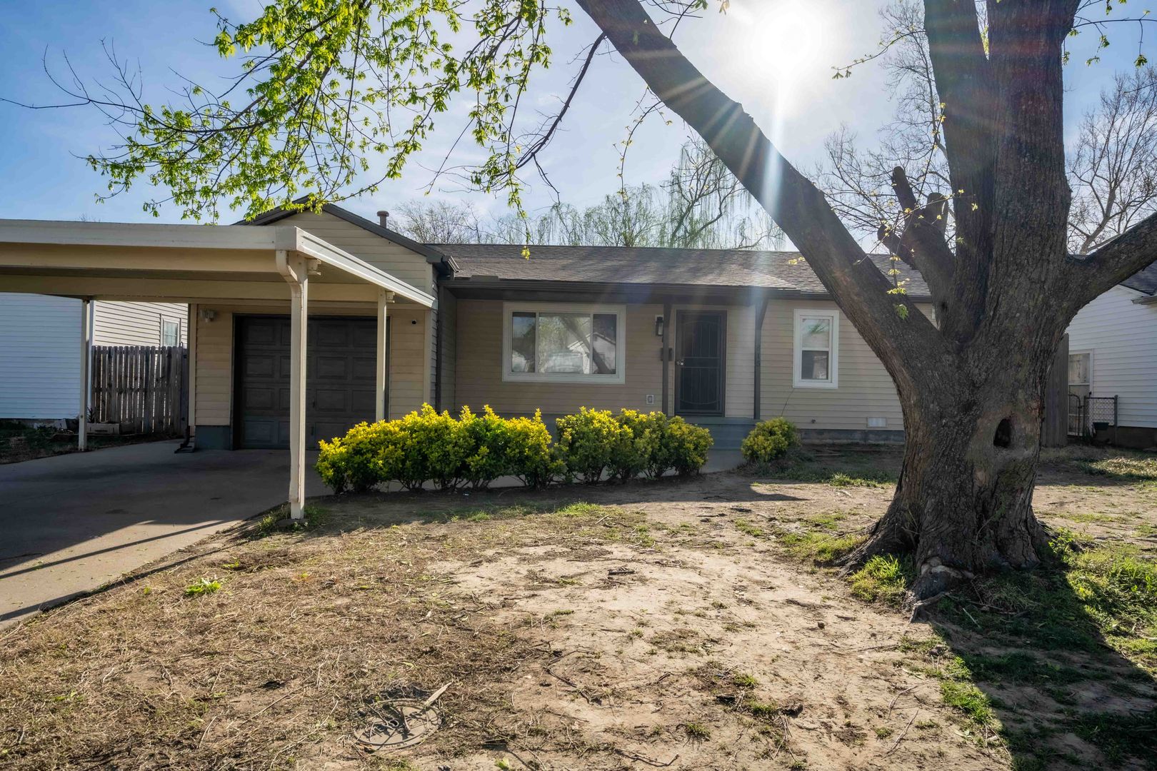Tulsa House: 815 N Hudson Ave