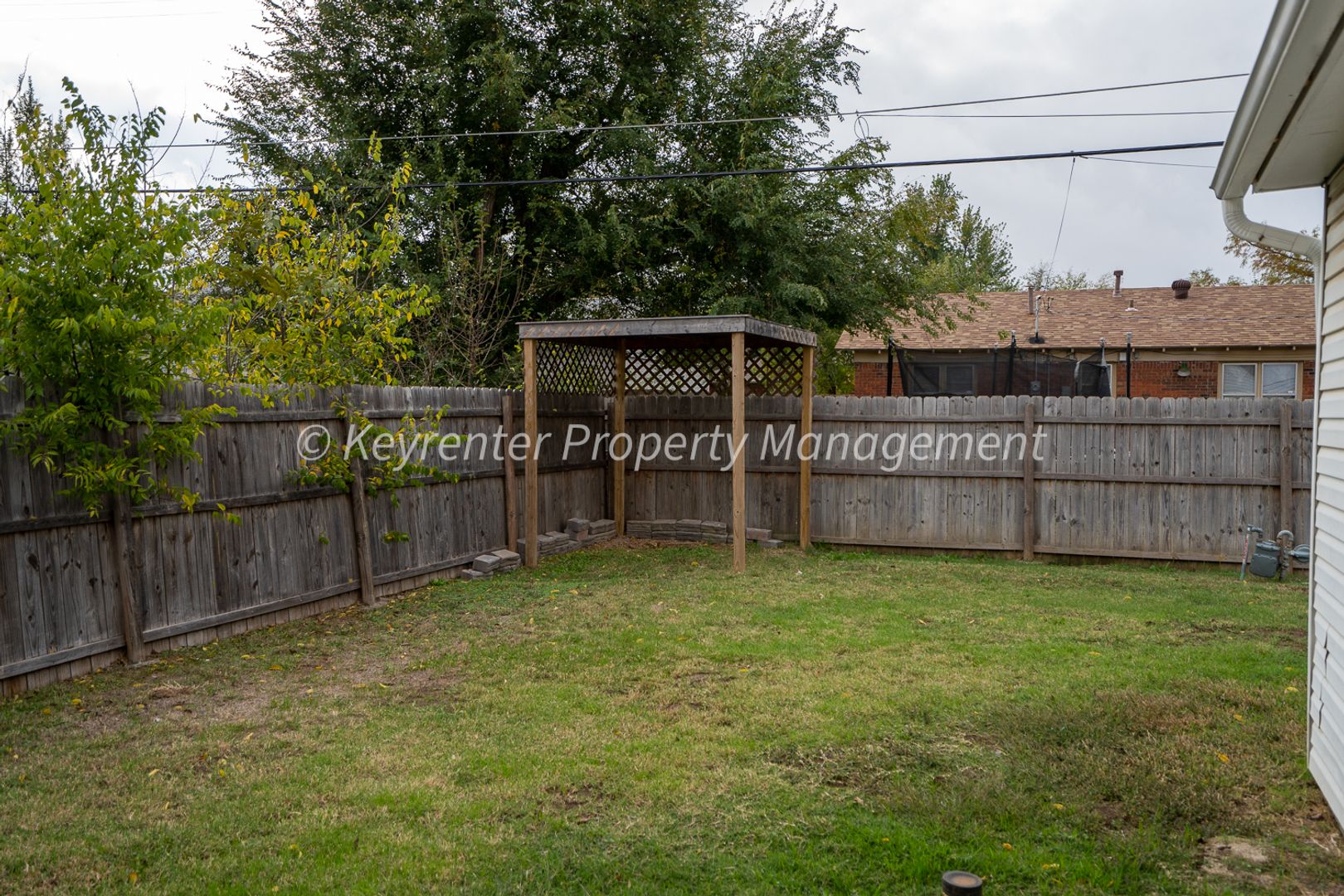 Oklahoma City House: 1622 W Britton Rd
