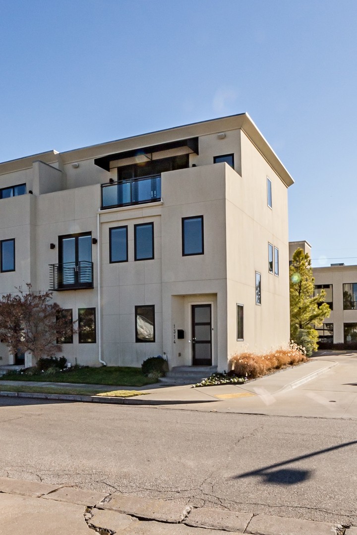 Tulsa House: 1314 E 35th Pl