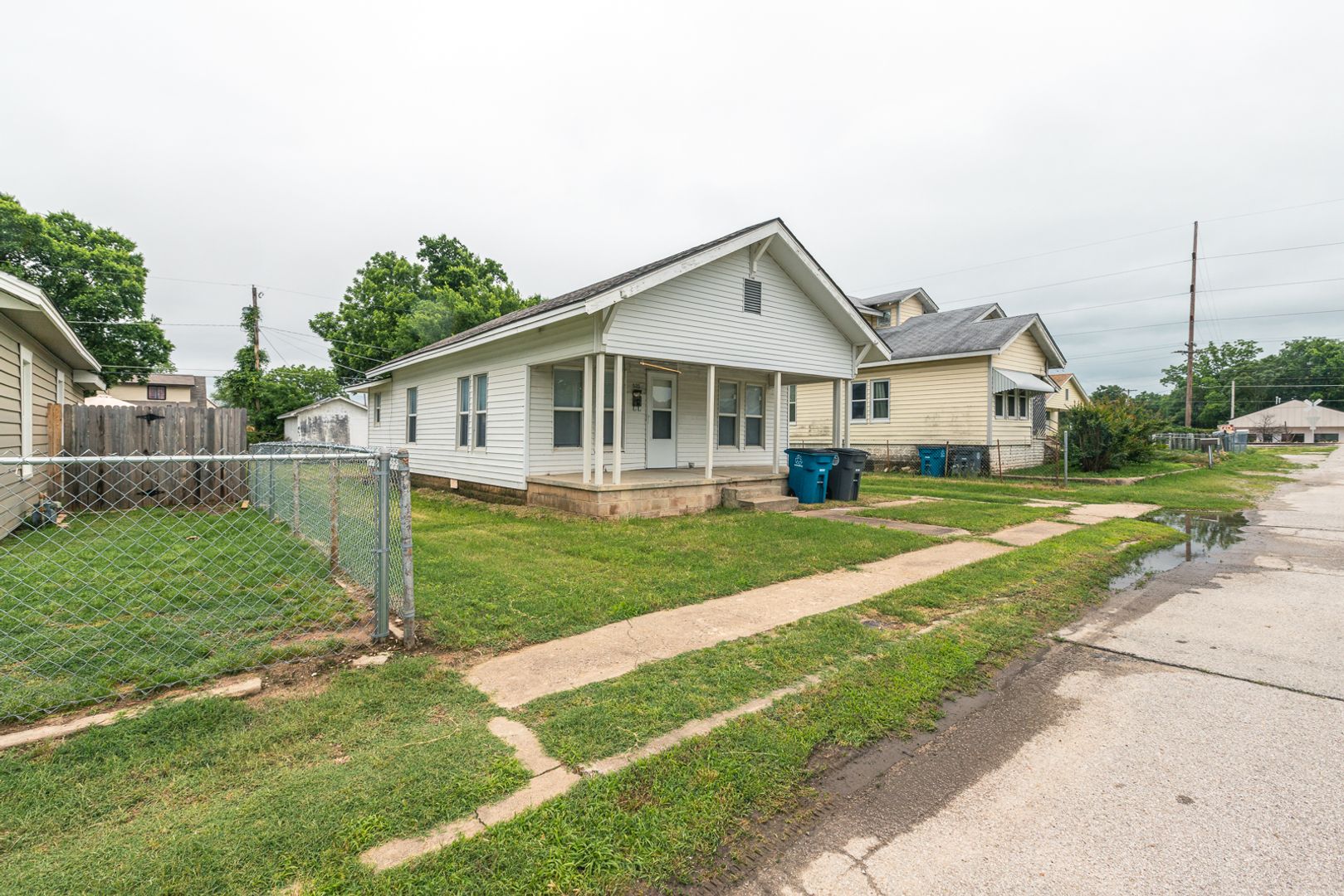 Tulsa House: 535 S 39th W Ave