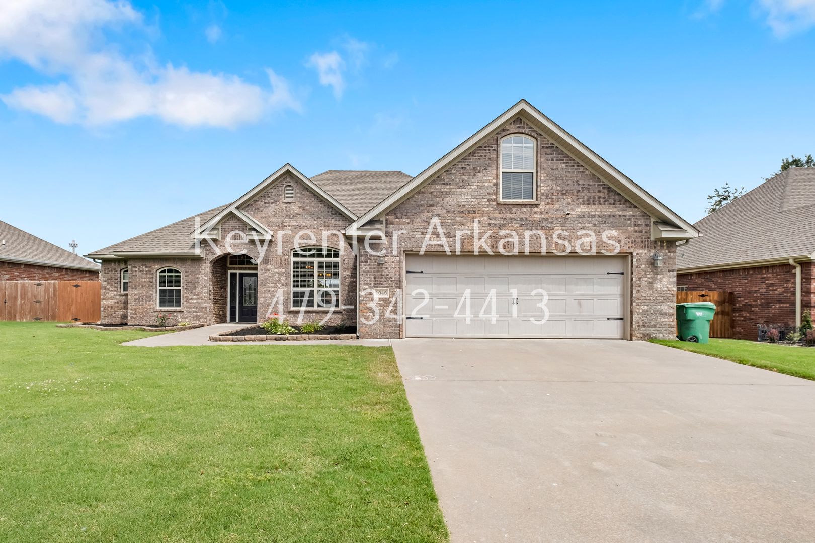 Centerton House: 1048 Tarah Knolls Cir