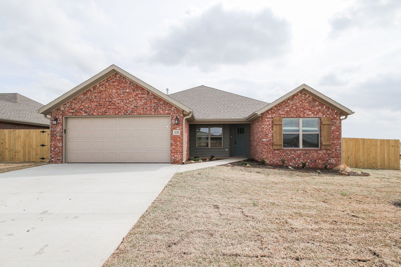Centerton House: 1130 Moonrise St