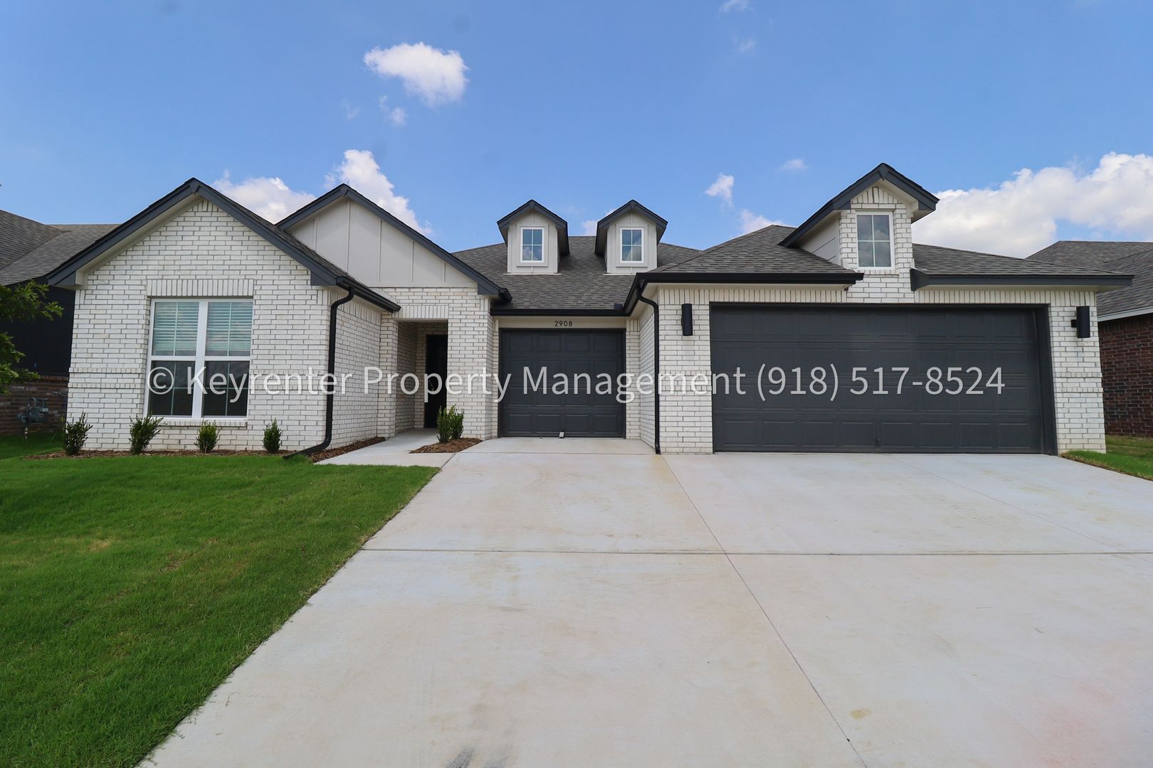 Broken Arrow House: 2908 S Redwood Ave