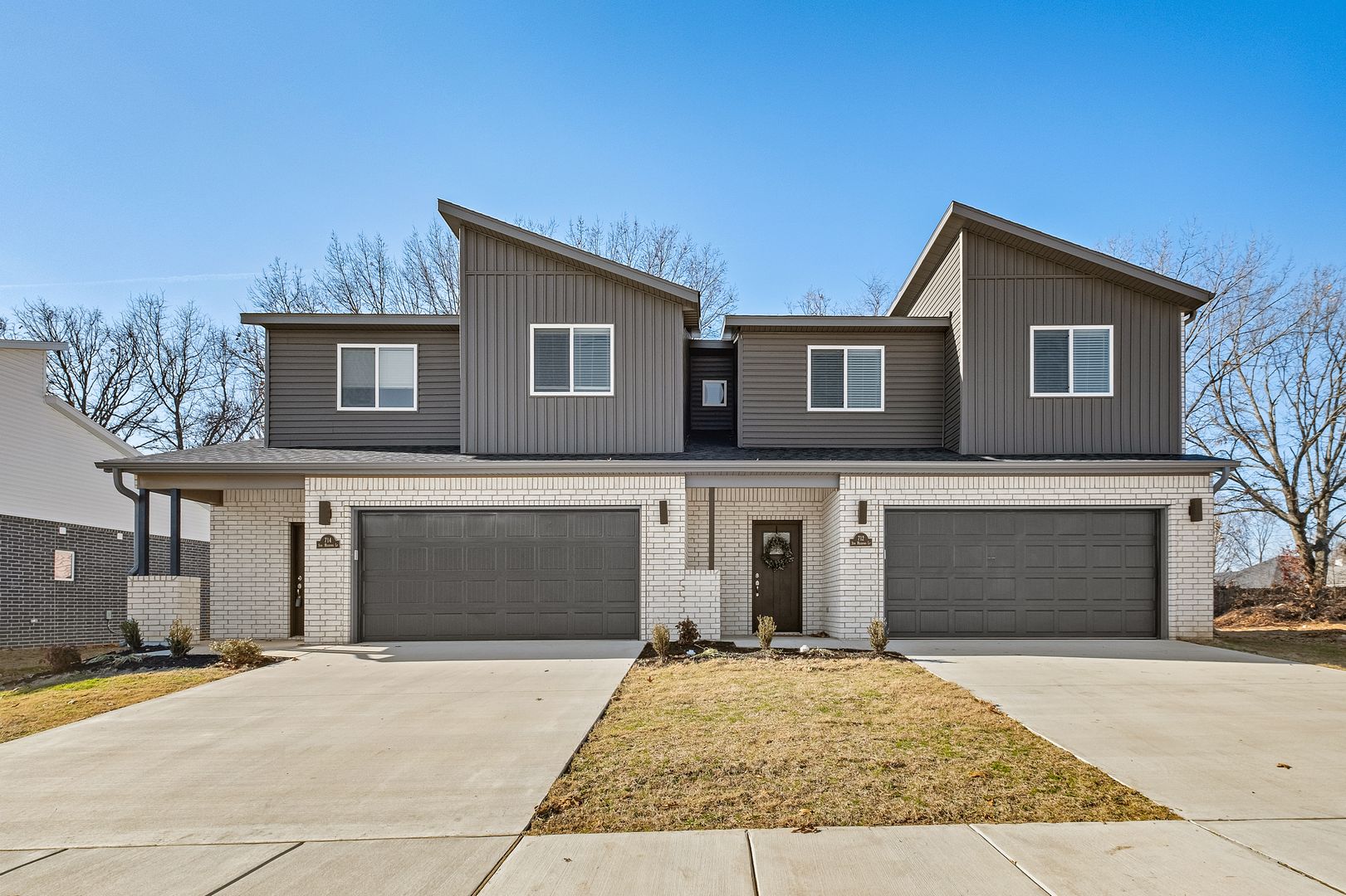 Centerton Townhome: 721 Sun Meadows Loop