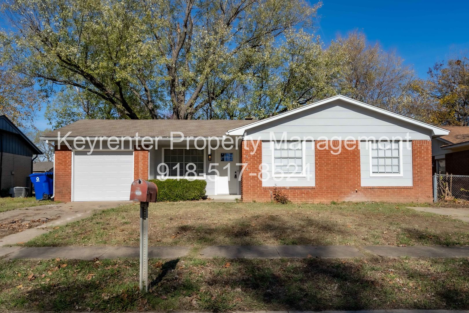 Broken Arrow House: 904 W El Paso Pl