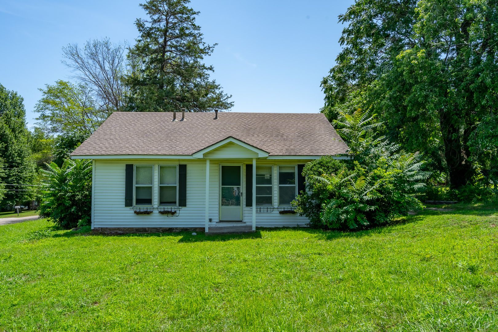 Tulsa House: 2204 S 61st W Ave