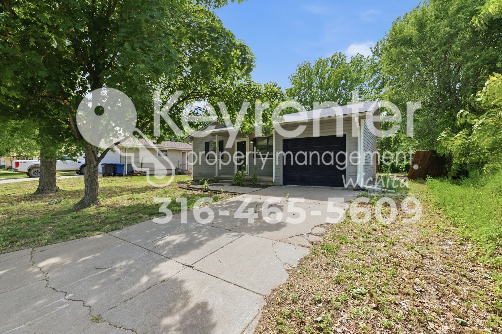 Augusta House: 935 Wirth St