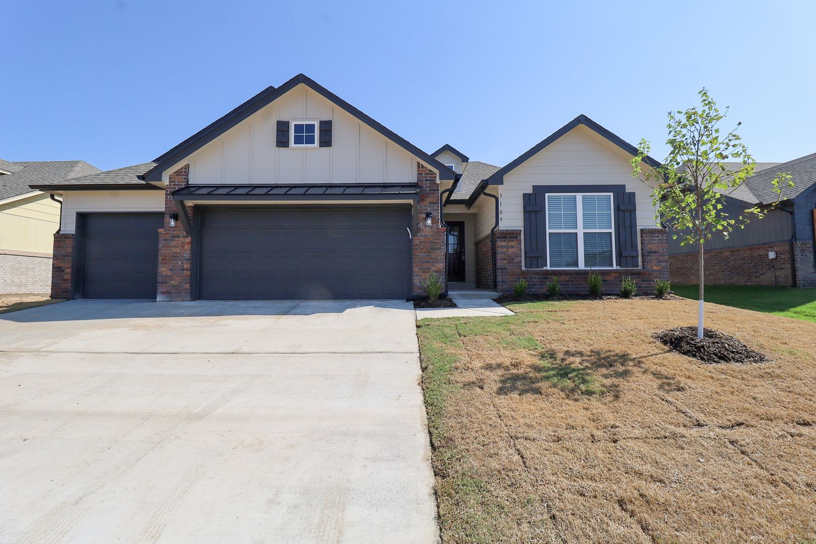 Broken Arrow House: 3109 S Redwood Pl