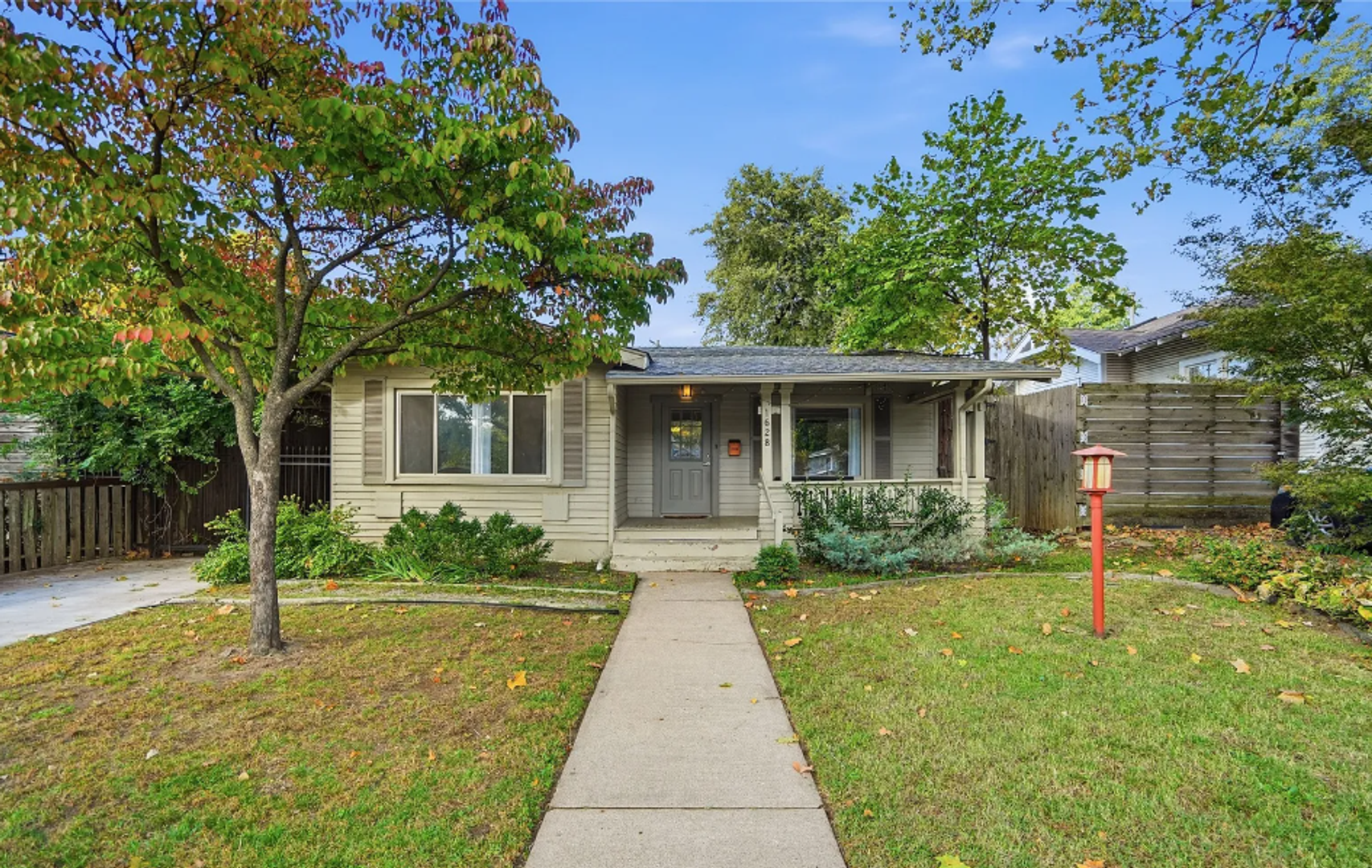 Tulsa House: 1628 S Trenton Ave