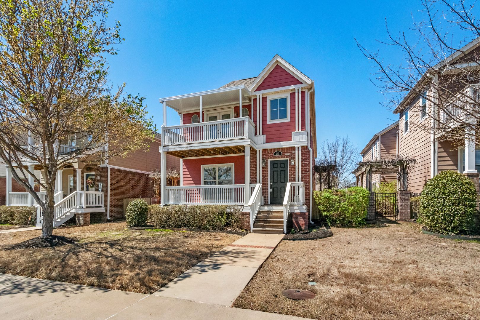 Fayetteville House: 713 N Rupple Rd