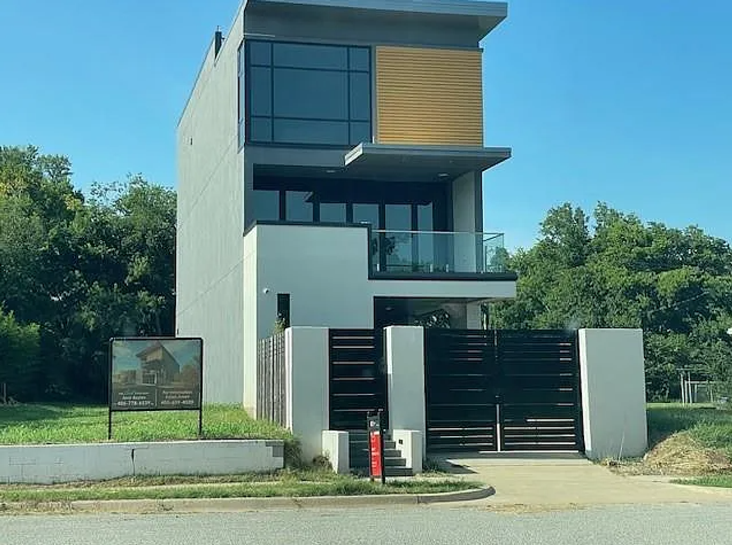 Oklahoma City House: 727 NE 5th St