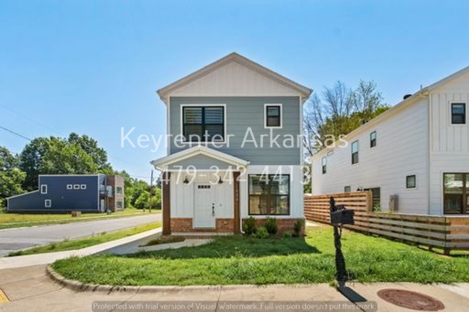 Fayetteville House: 1434 Oakland Ave