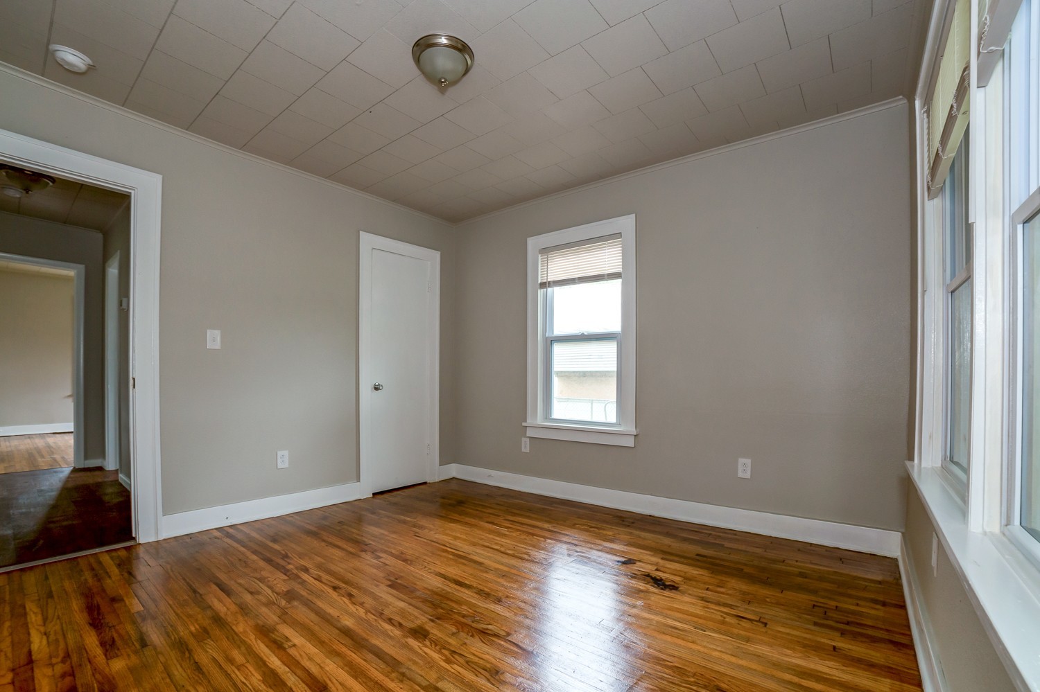Tulsa House: 1733 E Marshall St