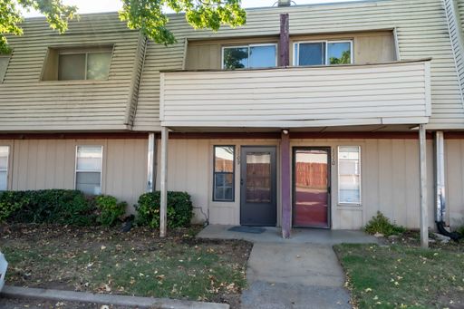 2 Bed | 2.5 Bath in Tulsa! – photo 1