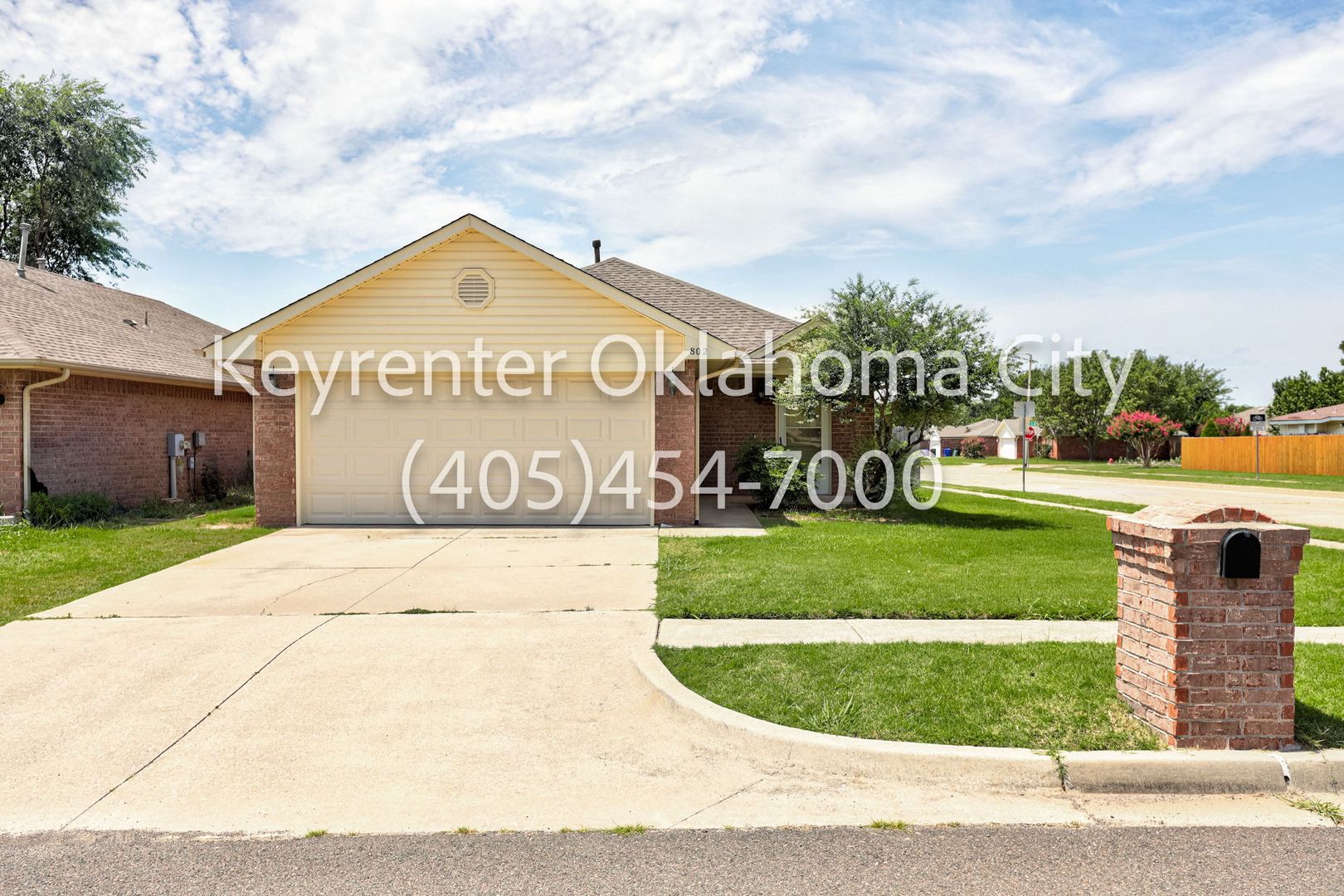 Norman House: 802 Beaumont Sq