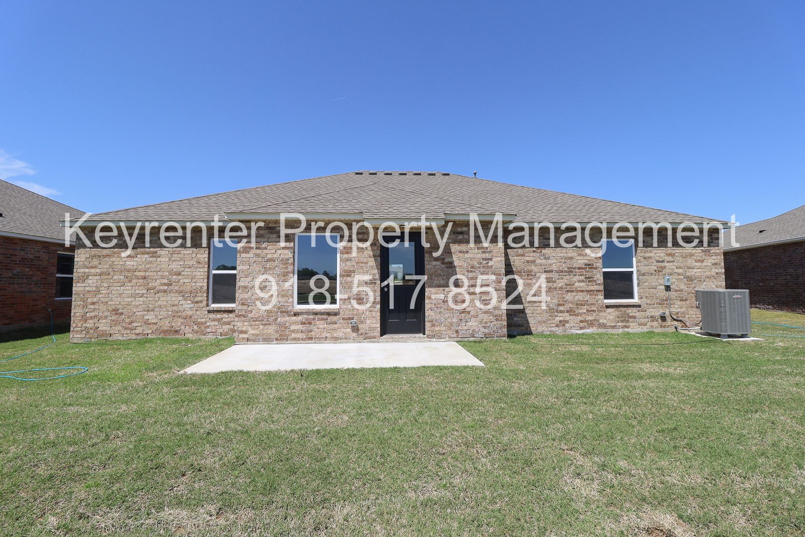 Broken Arrow House: 1407 E Honolulu Pl