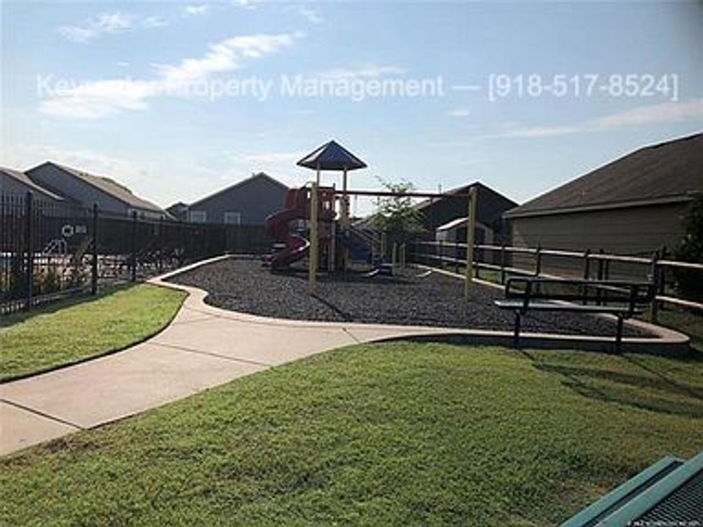 Owasso House: 10905 N 117th Ave E