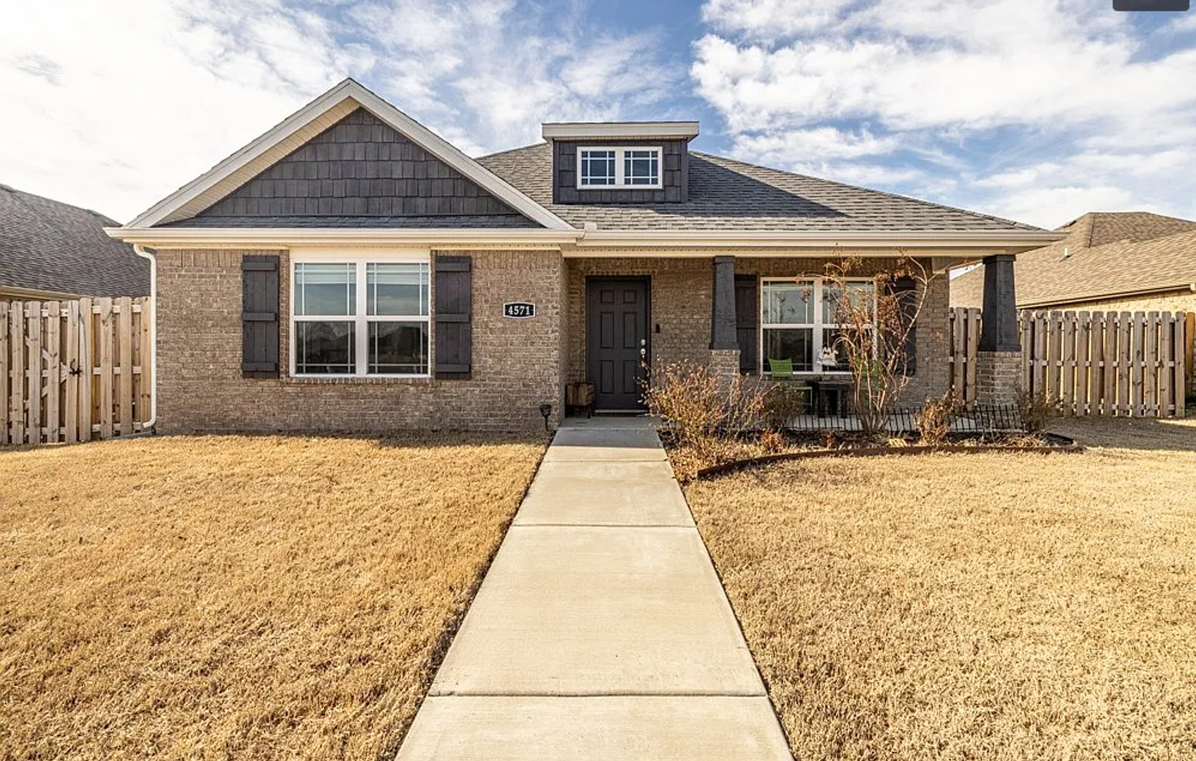 Fayetteville House: 4571 Tofino Dr