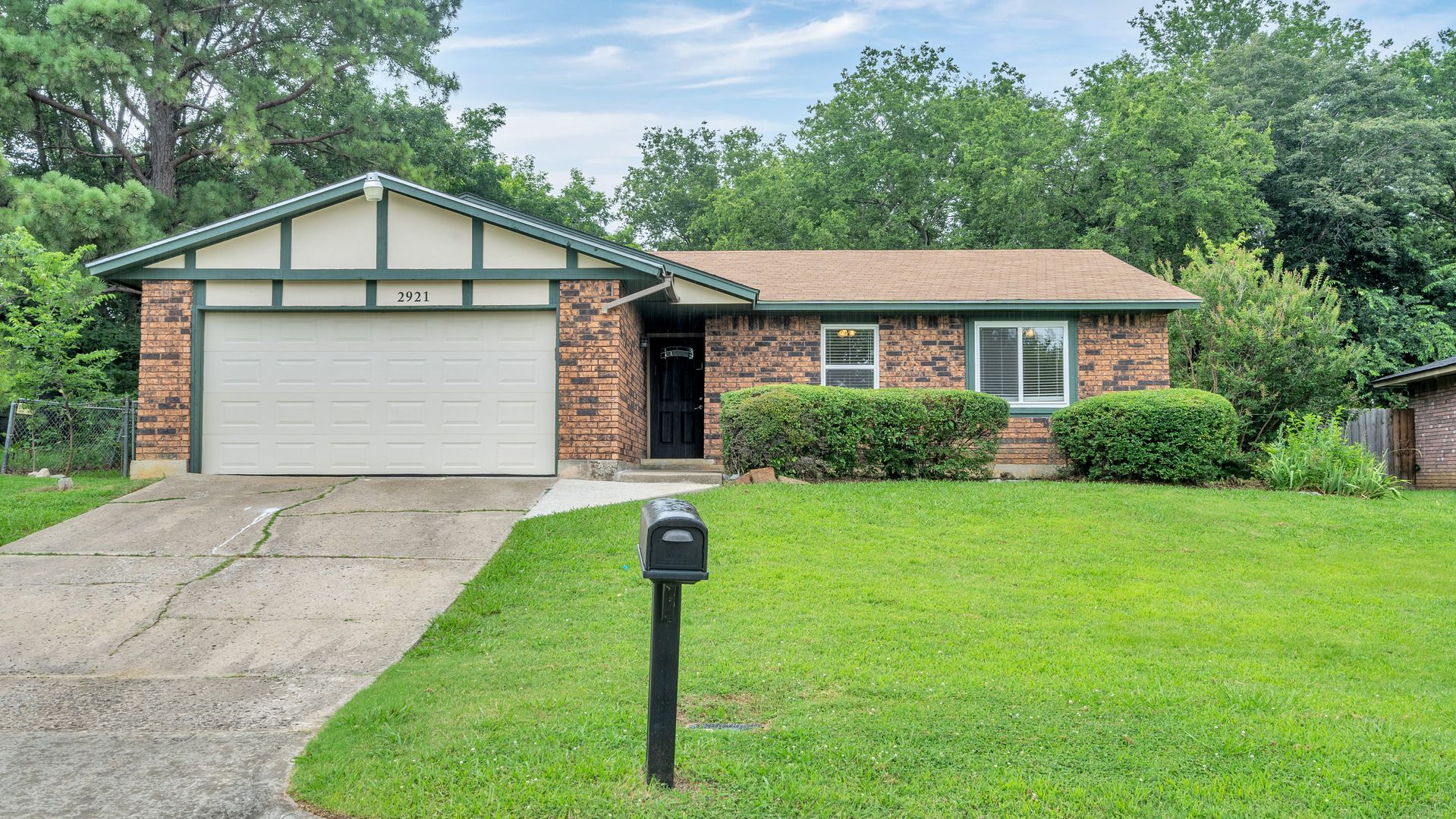 Tulsa House: 2921 W 63rd St