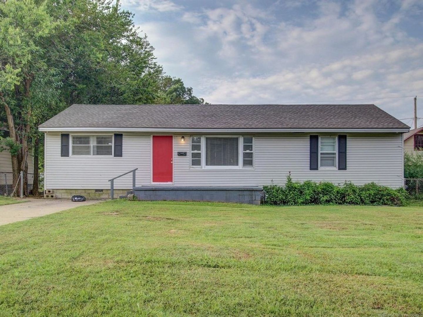 Tulsa House: 2536 W Easton St N