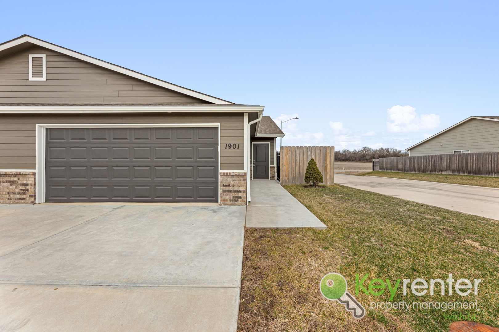 Wichita Apartment: 1901 - 1903 E 69th Ct N