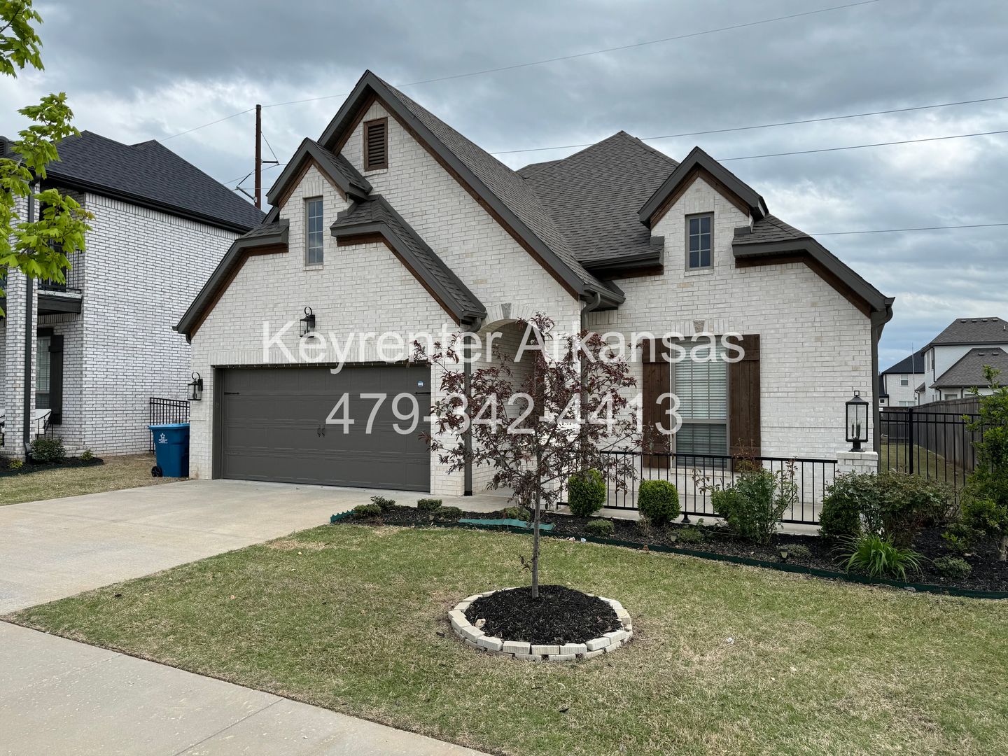 Bentonville House: 2307 SW Hampton Ave