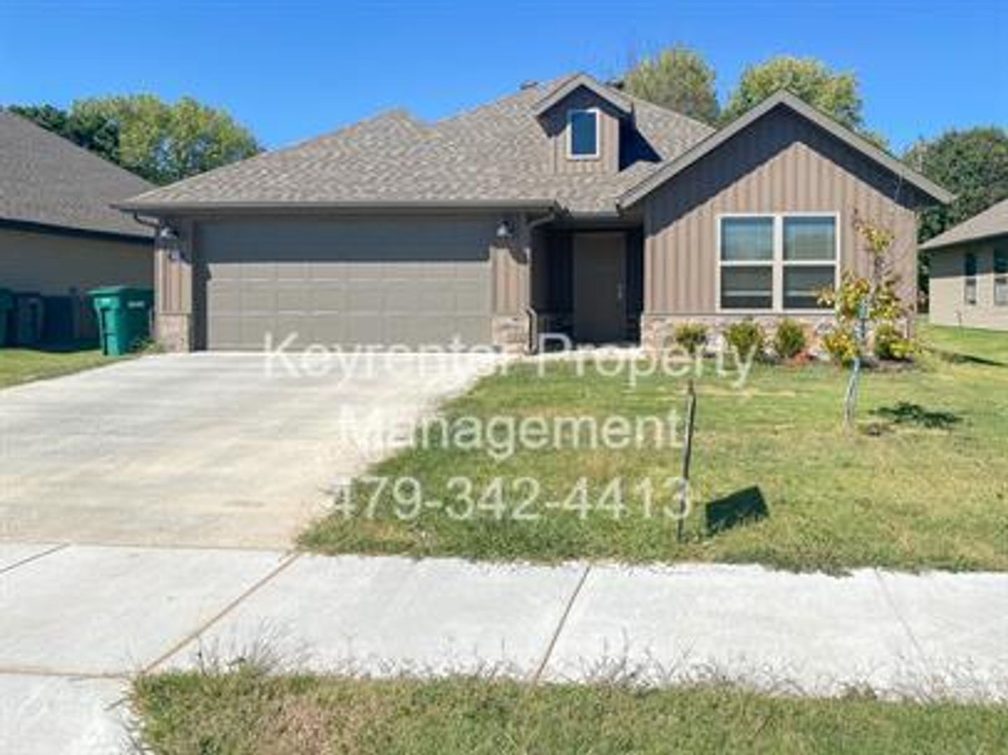 Rogers House: 505 E Wire Ridge Dr