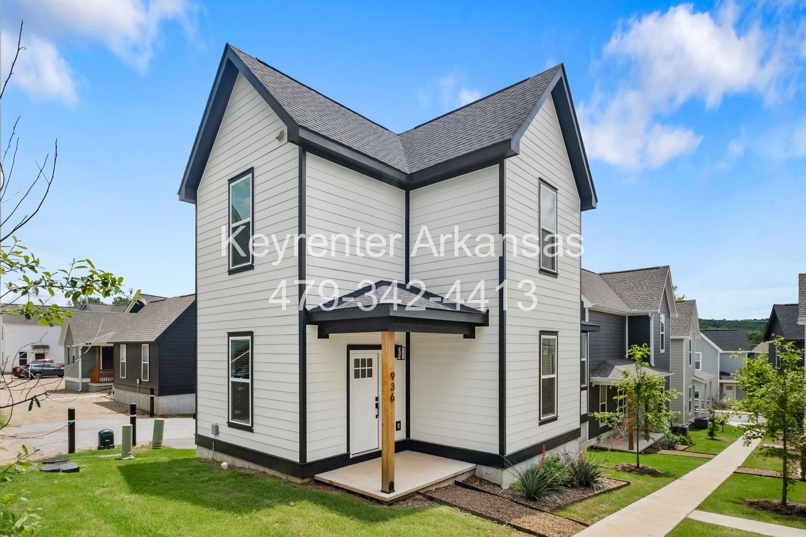 Fayetteville House: 936 S Wichita Ave