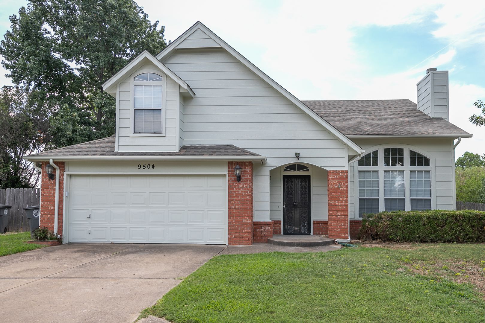 Tulsa House: 9504 E 99th Pl