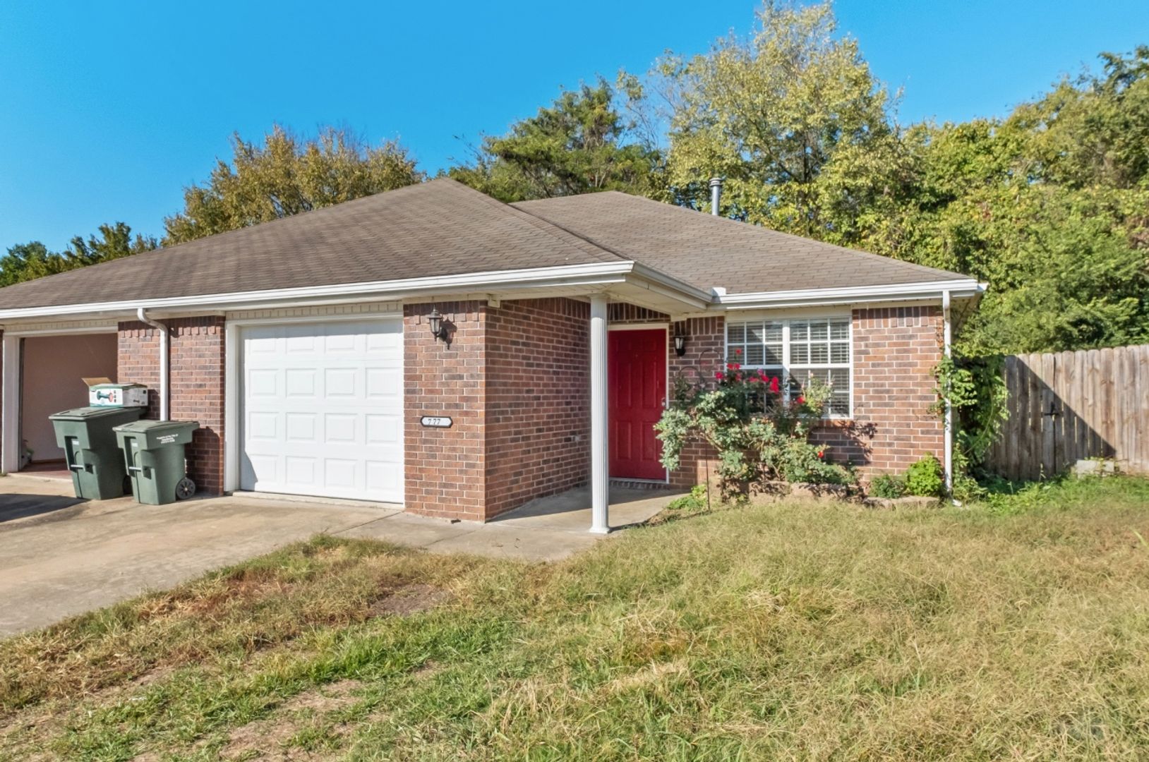 Fayetteville Apartment: 777 S Erika Ave